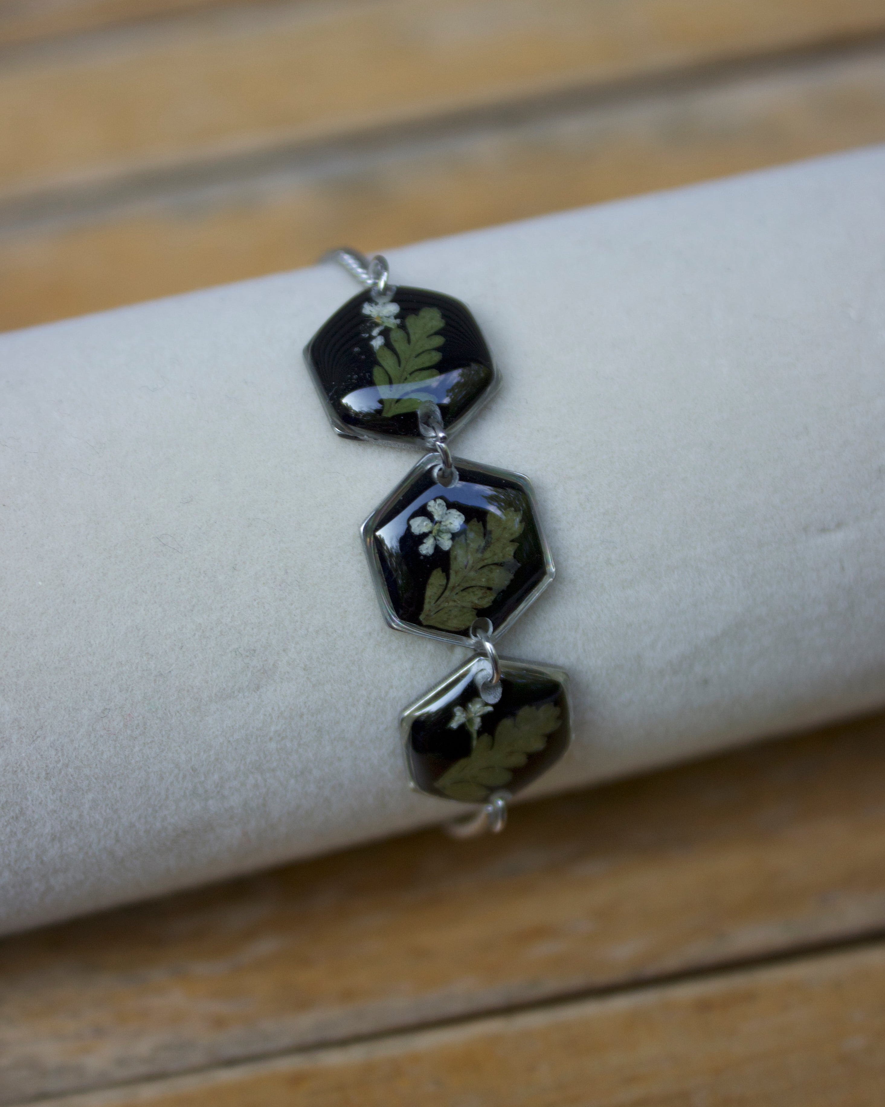 Pressed Fern Three Hexagon Bracelet (Silver)