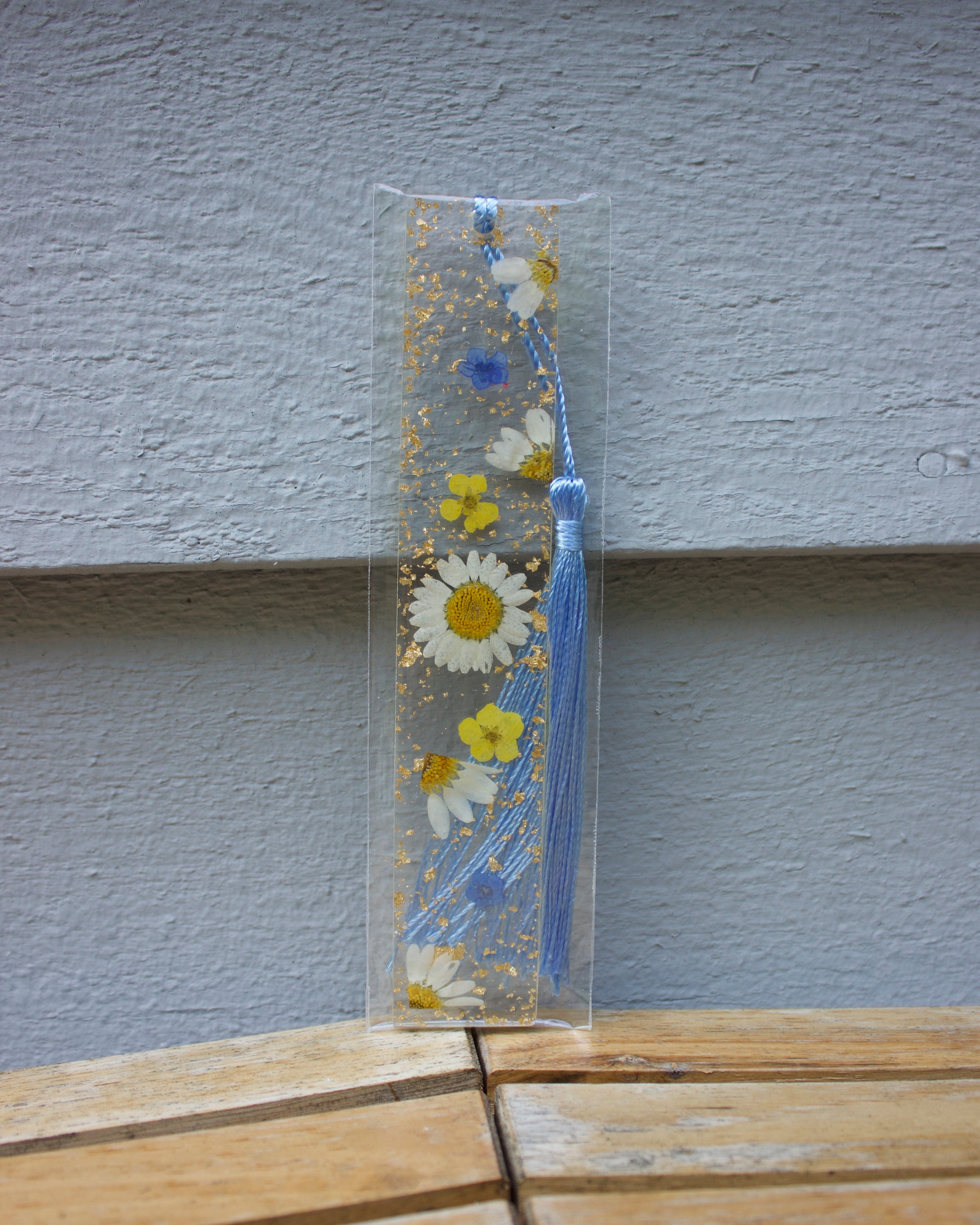 Pressed Daisy Bookmark